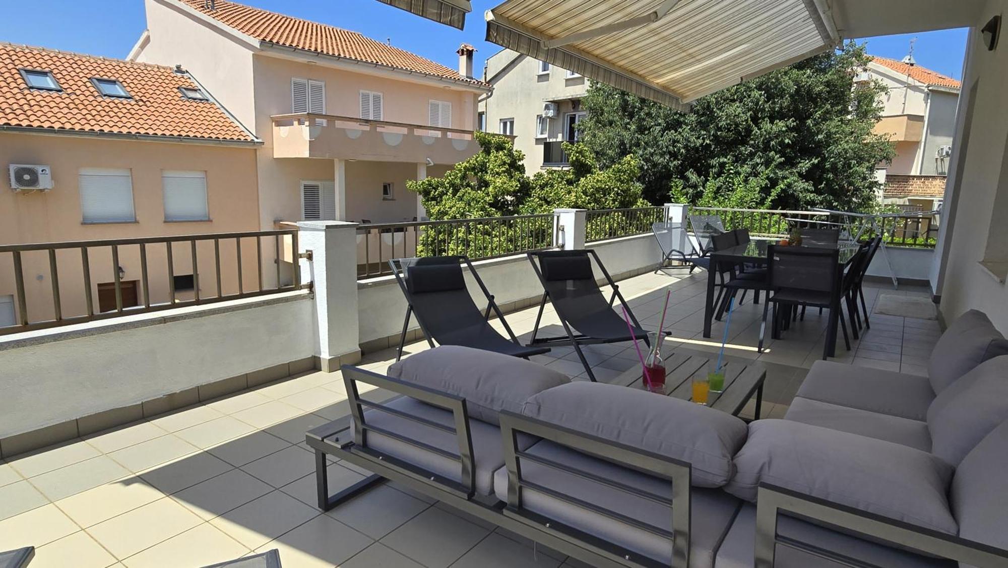 Enigma Apartments - In Center Novaglia Esterno foto